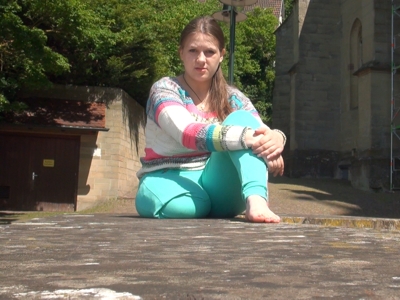 Alla - Going Outside