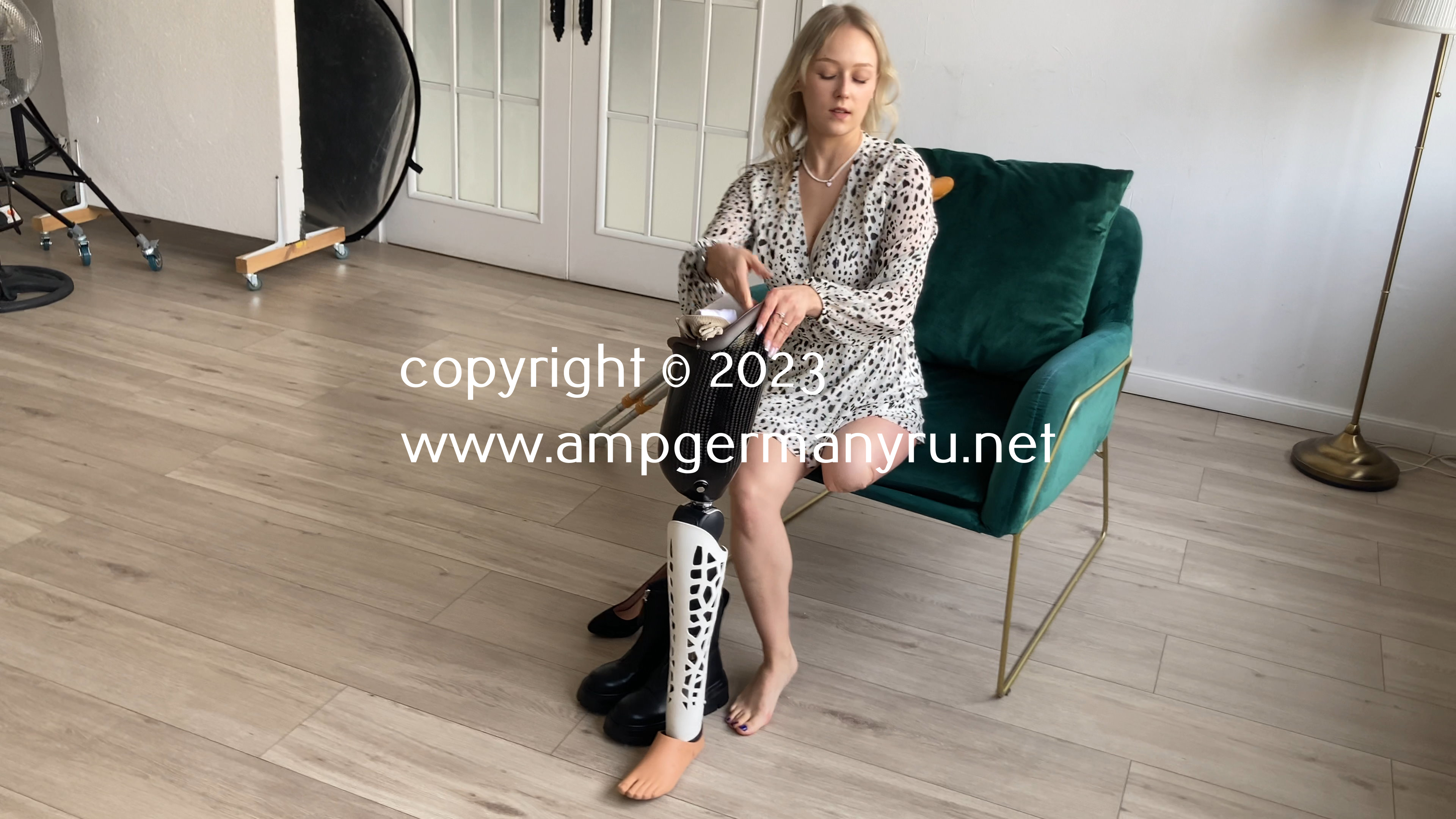 Anneli Studio Clip 2