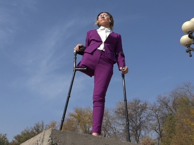 Arina - Crutching (Part2 Business Outfit)