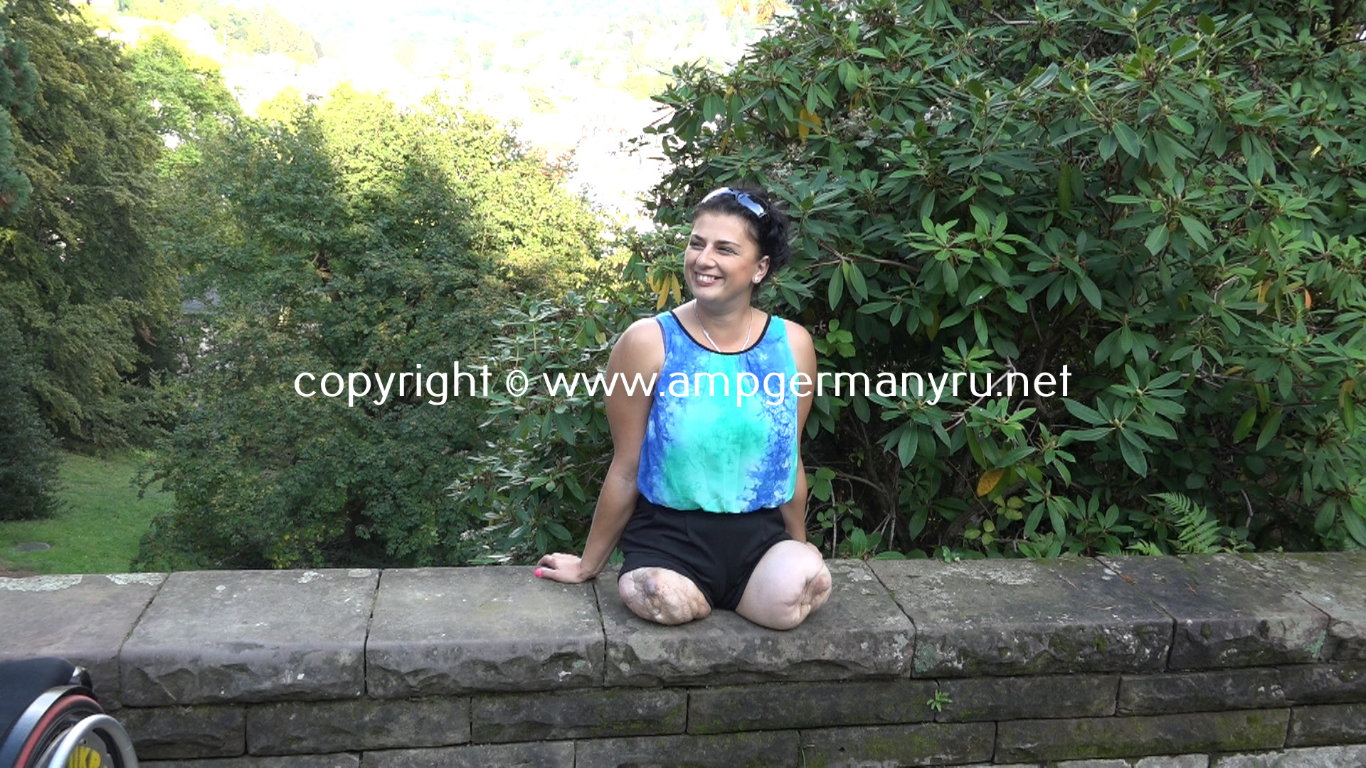 Rihanna Summer Stumps