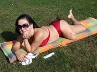 Lili - Red Bikini (Video)