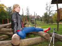 Vanessa - RedHeel (Video)